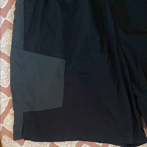 Nike Black and Gray Athletic Shorts with Elastic Waistband Xl with pockets - Picture 3 of 6